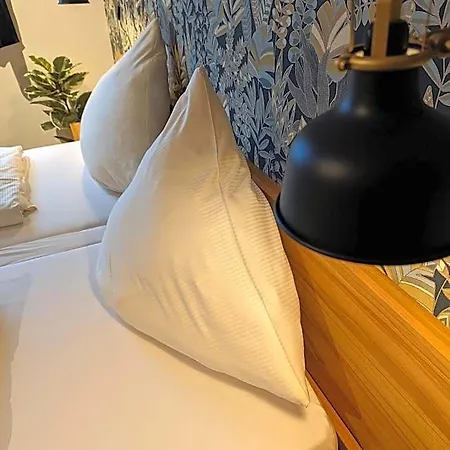 Hotel Paga & Restaurant